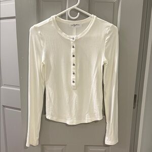 Carly Jean Los Angeles Henley